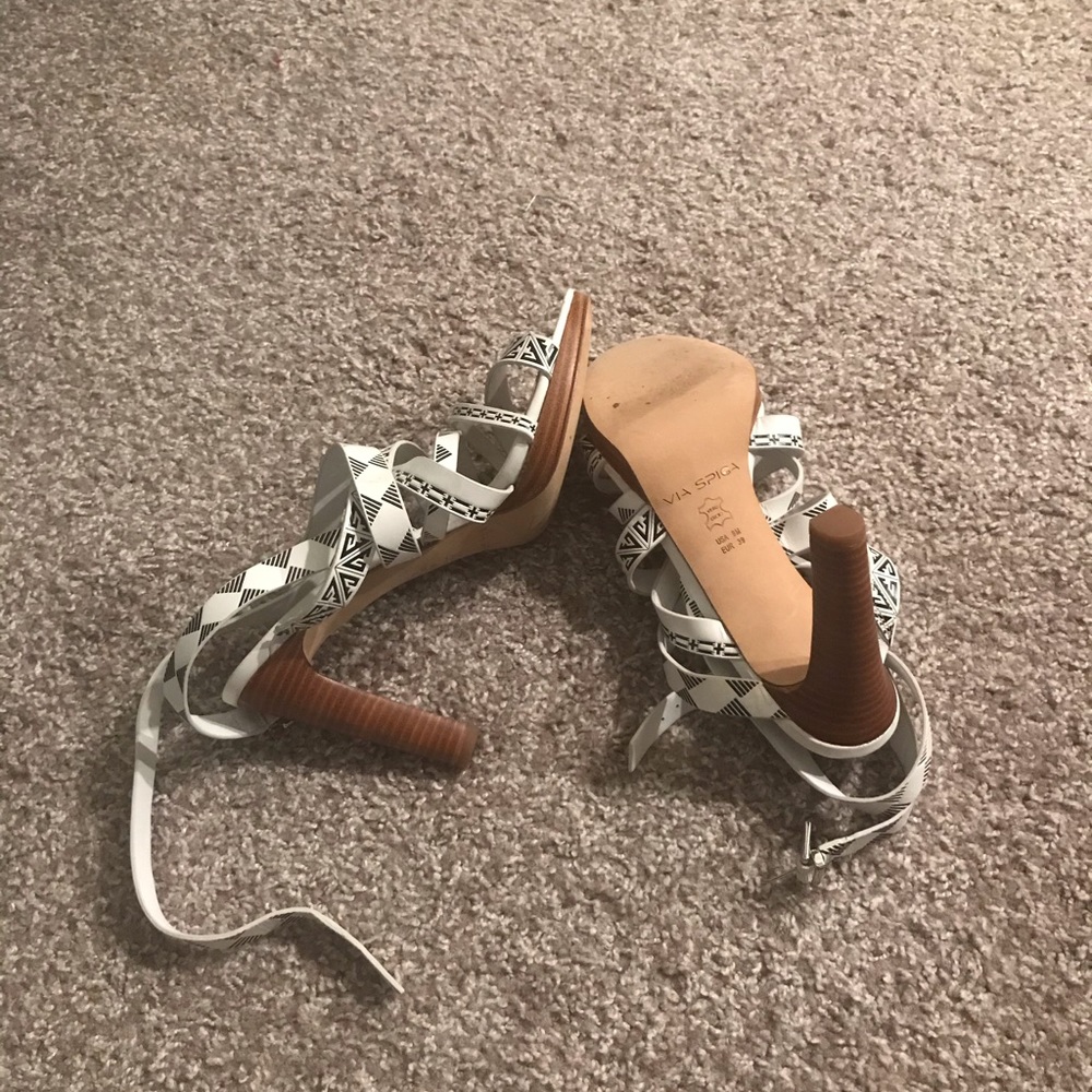 Ladies shoes